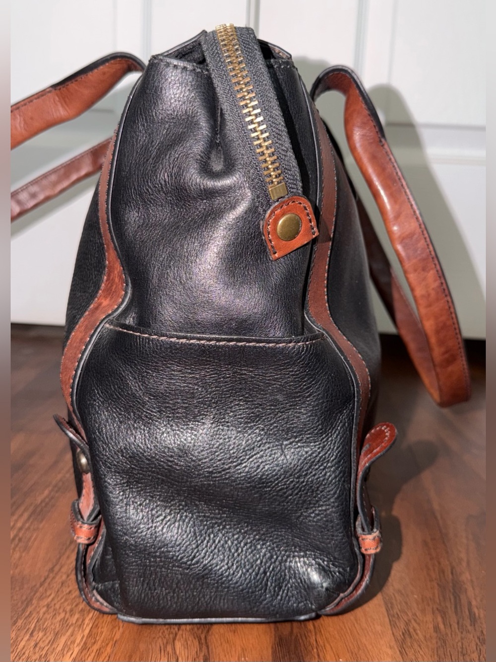 FOSSIL Reissue Weekender Black/ Brown Leather Satchel Shoulder Bag - Picture 5 of 16